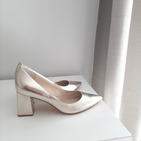 New Marc Fisher Gold Zala Heels 11 - Picture 1 of 15